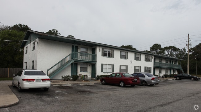 Merrill Oaks Apartments - 2796 Woolery Drive
