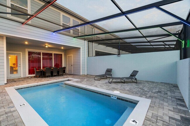 Building Photo - 1263 Blue Paradise Wy