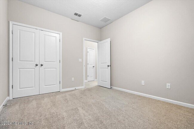 Building Photo - 70 Stargaze Ln