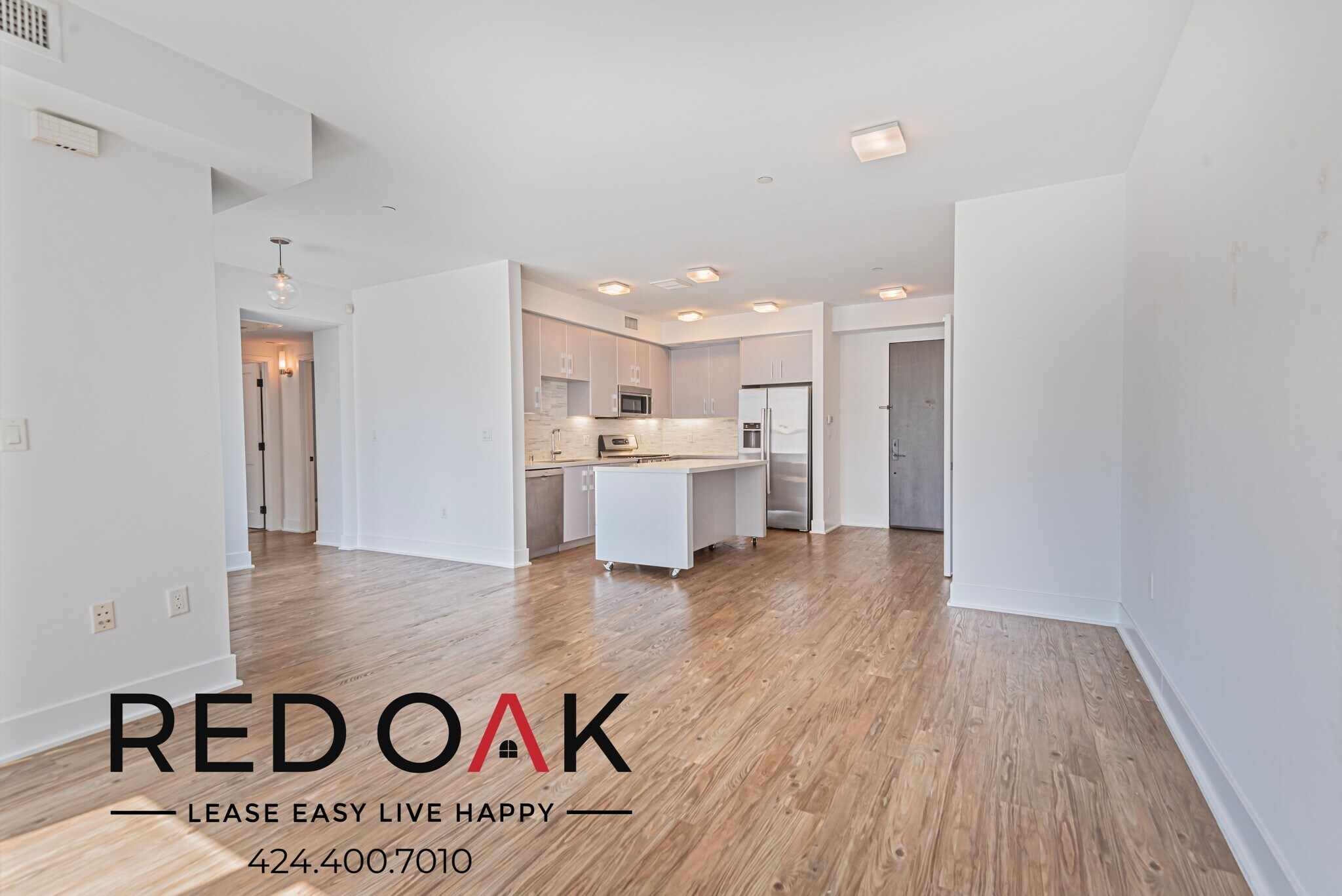 Building Photo - 1168 S Barrington Ave