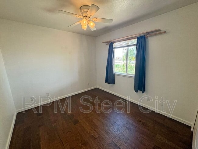 Building Photo - 1456 Gem Dr