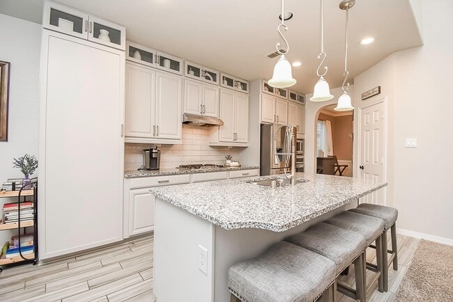 Building Photo - 3342 Breeze Bluff Way