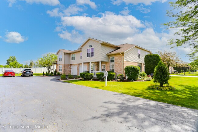 Building Photo - 8126 160th St