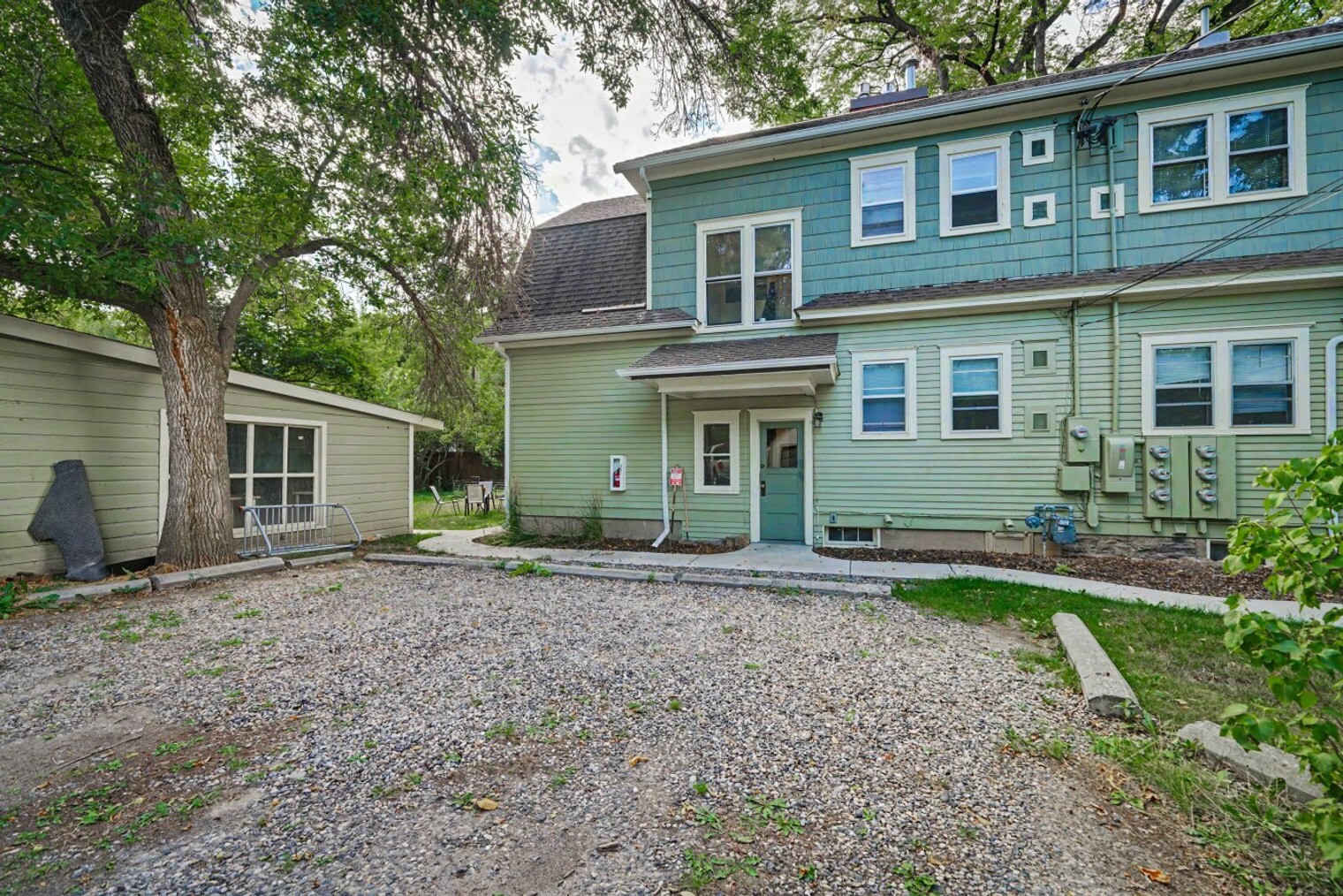 Building Photo - 516 W Olive St