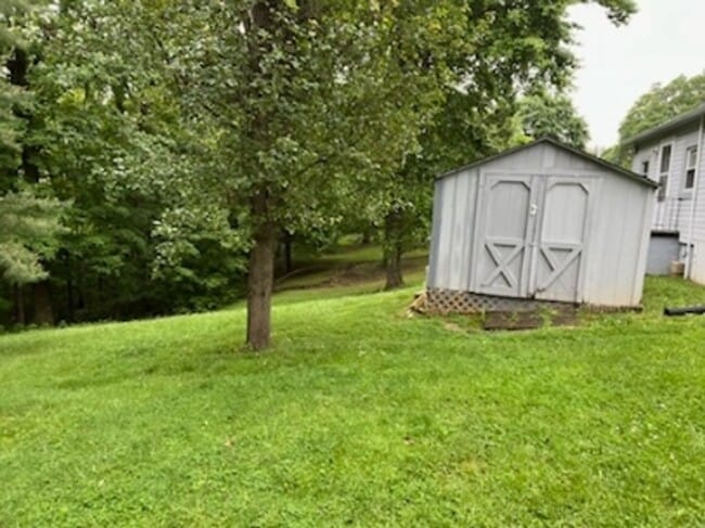 Building Photo - Adorable 1 bed/1 bath plus office space wi...
