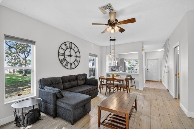 Building Photo - 5015 Palmbrooke Cir