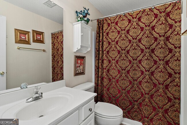 Building Photo - 643 Millrun Ct