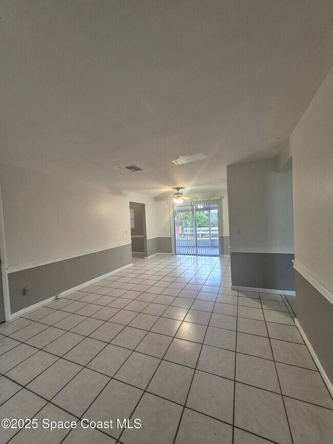 Building Photo - 940 S Courtenay Pkwy