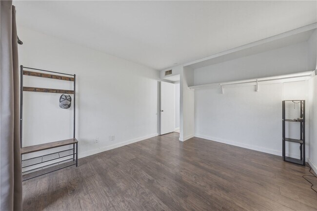 Building Photo - 64291 Spyglass Ave