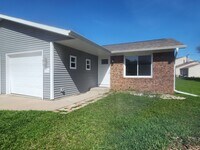 Building Photo - 692-694 Olson Ave