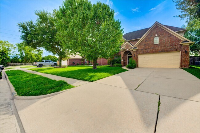 Building Photo - 16814 Benwick Dr