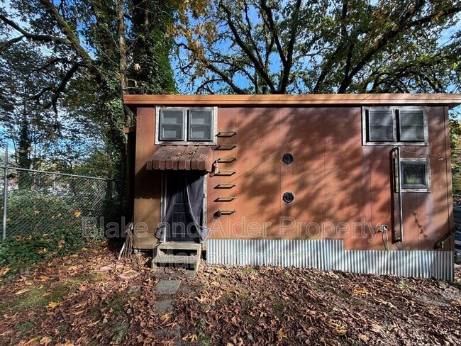 Building Photo - 6519 NW St Helens Rd