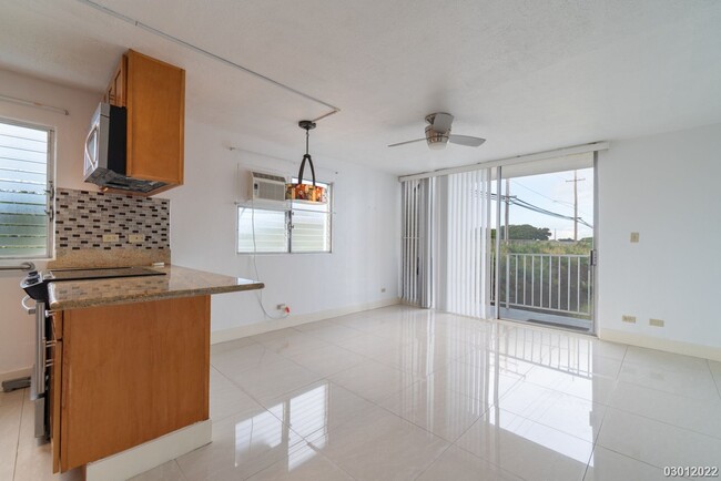 Building Photo - 1 Bed/1 Bath Corner Unit Condo at Melelani...