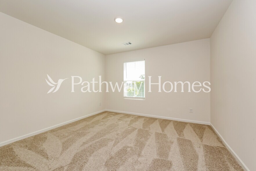 Building Photo - 462 Jet Strm Dr