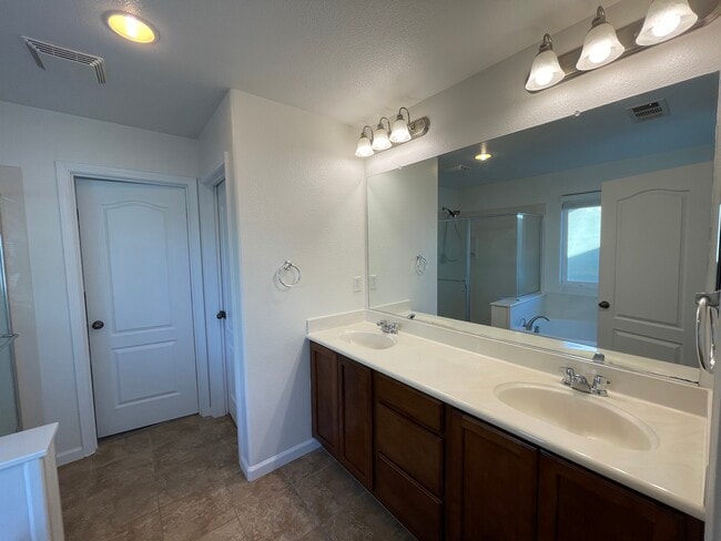 Building Photo - 9748 Collie Way