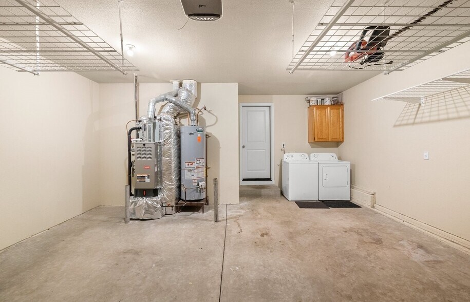 Building Photo - 16167 NW Ryegrass St