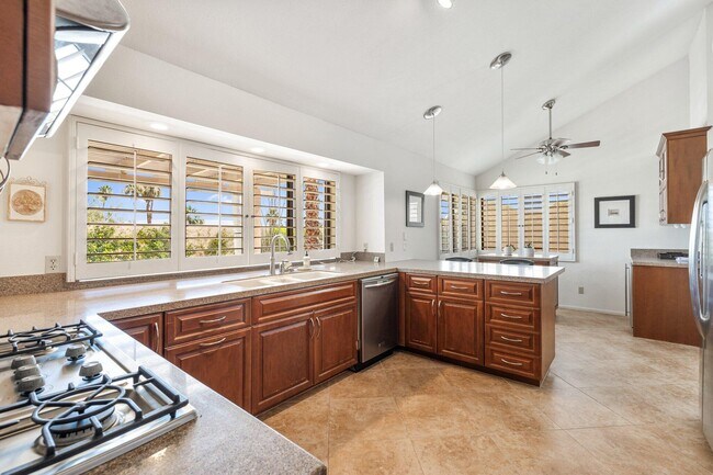 Building Photo - 73170 Calliandra St
