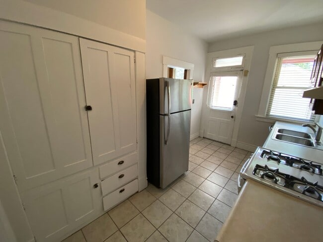 Building Photo - Pennsylvania Ave 1297-1299 GW2