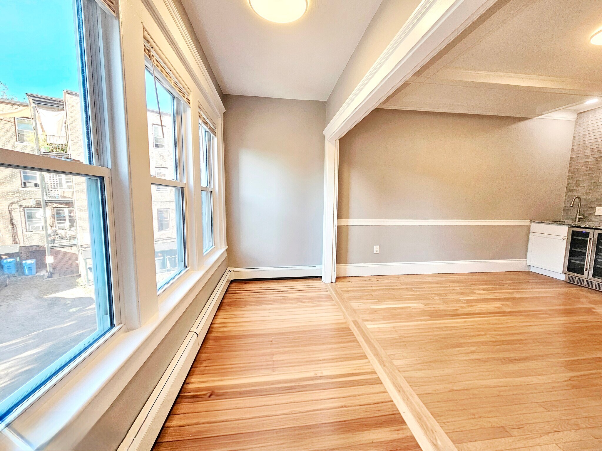 Building Photo - 141 Sutherland Rd