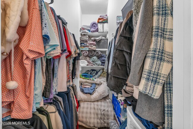 Building Photo - 21 Dawn Ct