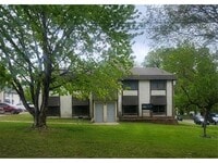 Building Photo - 519 14th St S