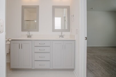 Building Photo - Spacious 4BR Single-level Home with Open Floor Plan & 2-Car Garage