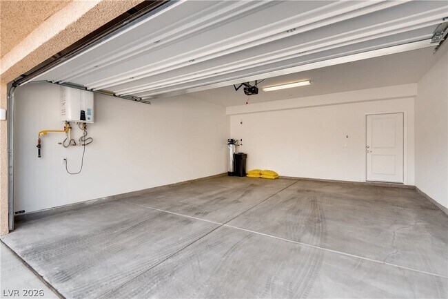 Building Photo - 845 Pantara Pl