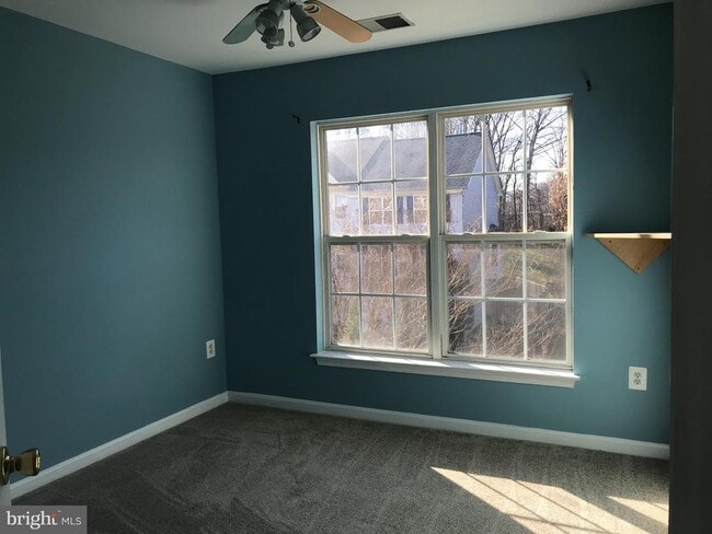 Building Photo - 15707 Palermo Terrace