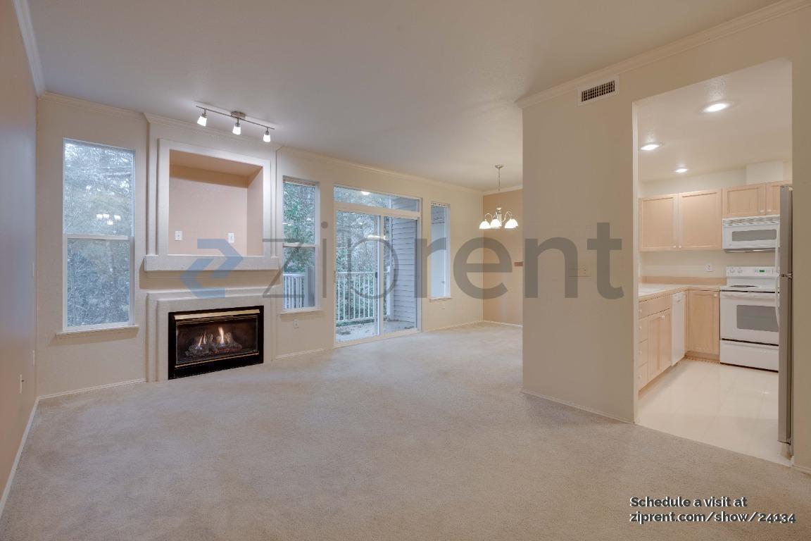 Building Photo - 25235 SE Klahanie Blvd