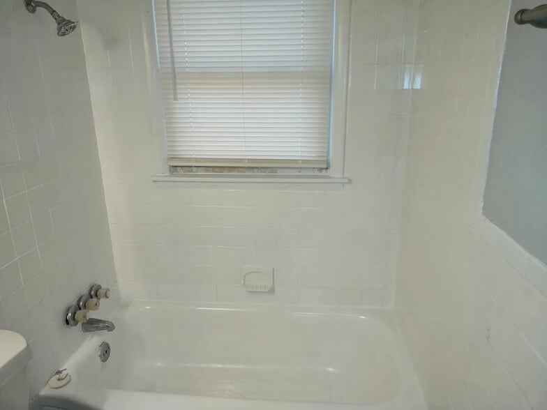 Building Photo - 1273 Bedford Ave