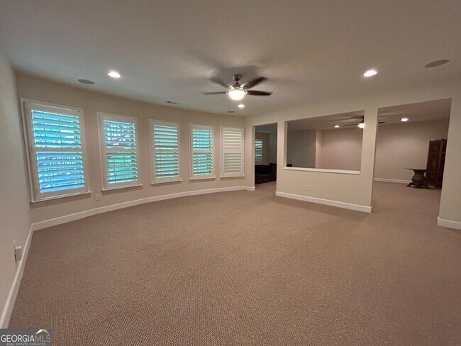 Building Photo - 12274 Ferncreek Dr