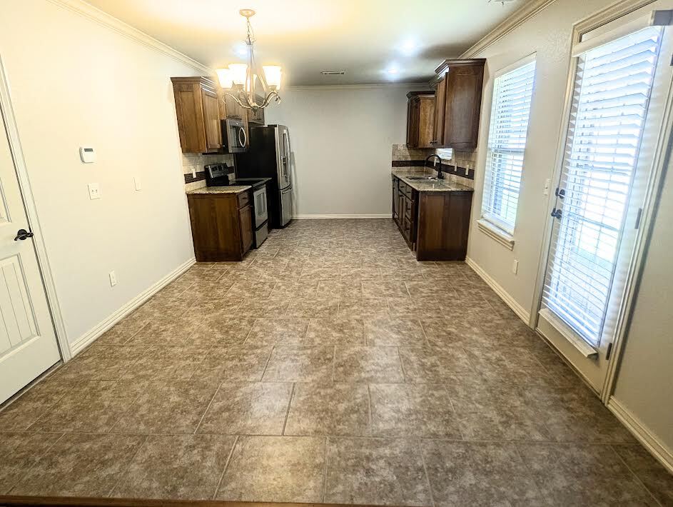 Dining Area - 3110 Southwest Warberry Avenue