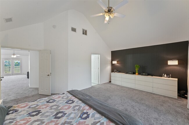 Building Photo - 10522 Badger Canyon Dr