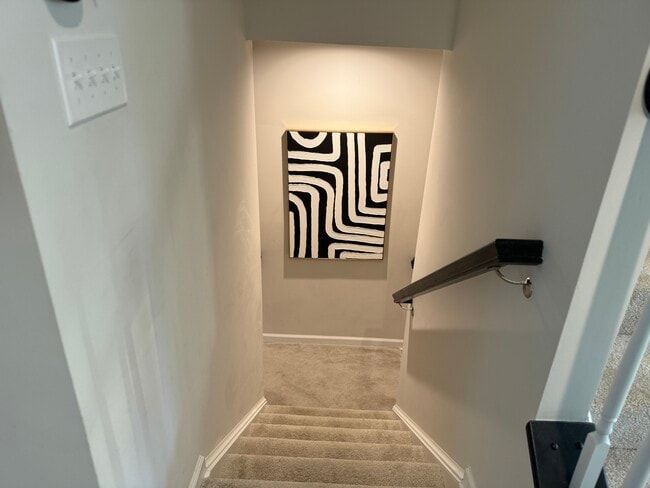 Building Photo - 6837 Frey Ln