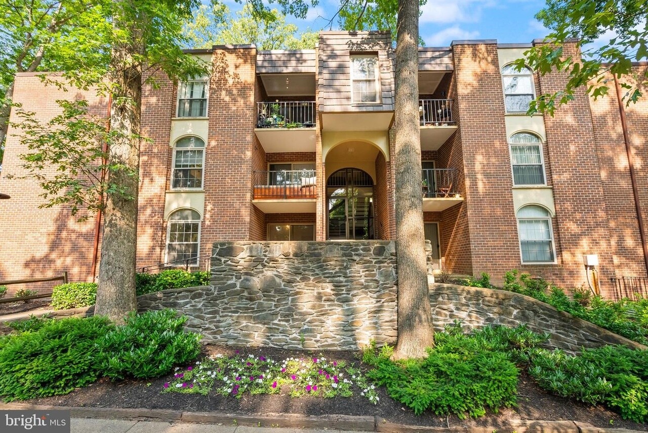 Building Photo - 3378 Woodburn Rd