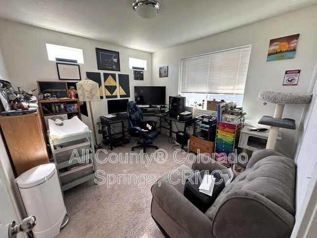 Building Photo - 6463 Crossdrum Point