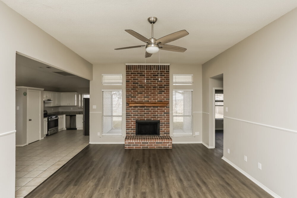 Building Photo - 317 Glen Meadow Dr