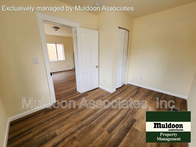 Building Photo - 625 Elm St