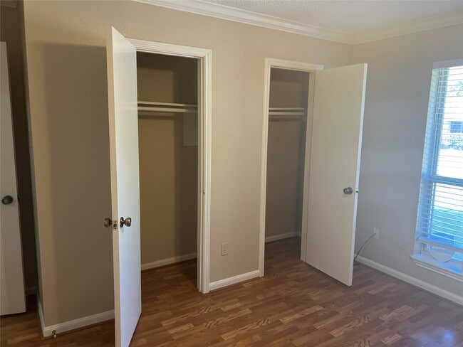 Building Photo - 5115 Autumn Forest Dr