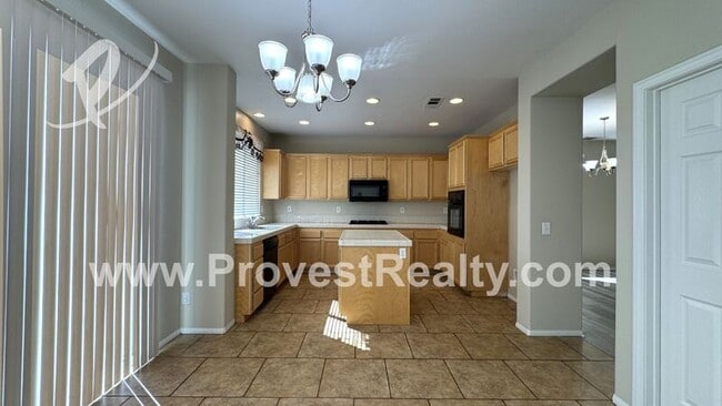 Building Photo - 13859 Lobelia Way