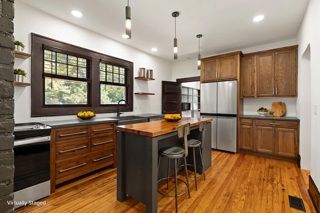 Building Photo - McCullough Heights