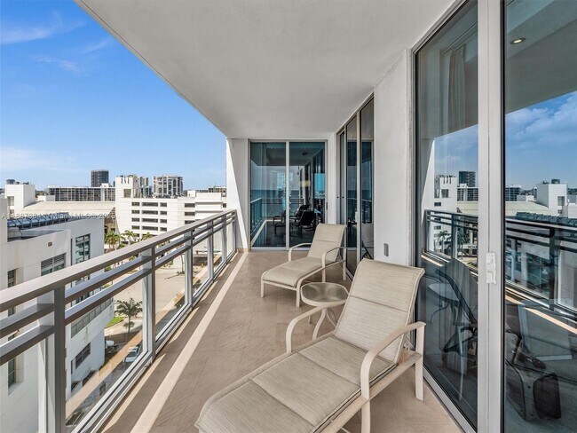 Building Photo - 3535 S Ocean Dr