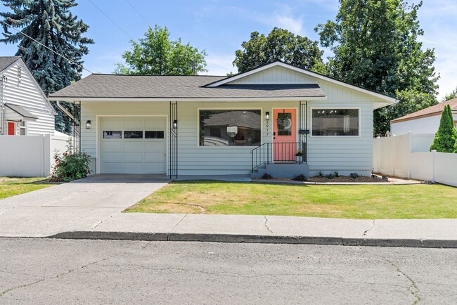 Building Photo - Beautifully Remodeled 4-Bedroom Rancher in...