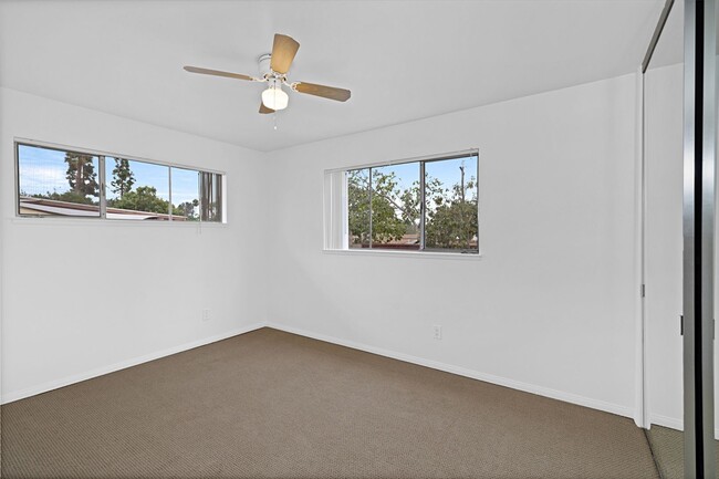 Building Photo - Single level home in San Carlos