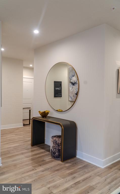 Building Photo - 102 St Ives Pl
