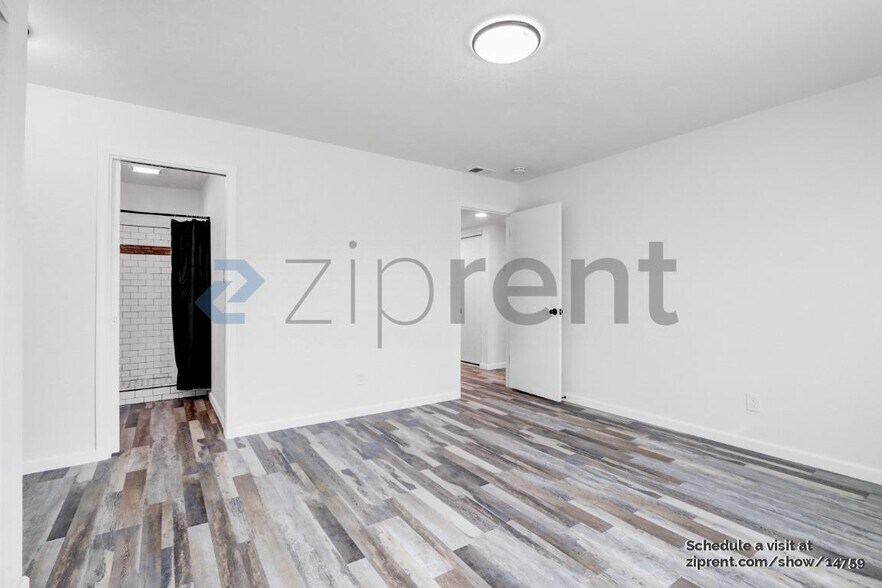Building Photo - 6102 Templeton Dr