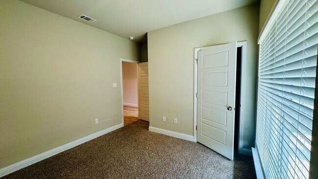 Building Photo - 15593 Arran Wy