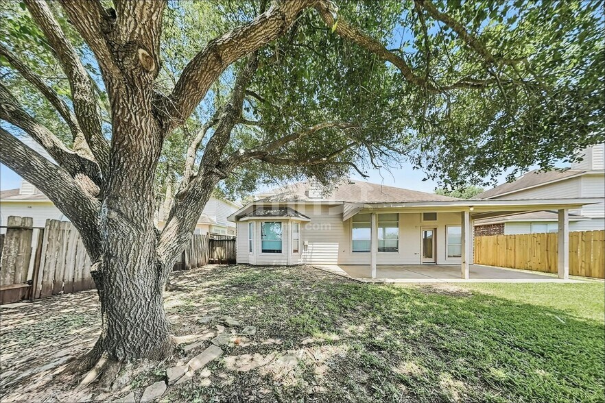Building Photo - 2012 Haven Springs Ln