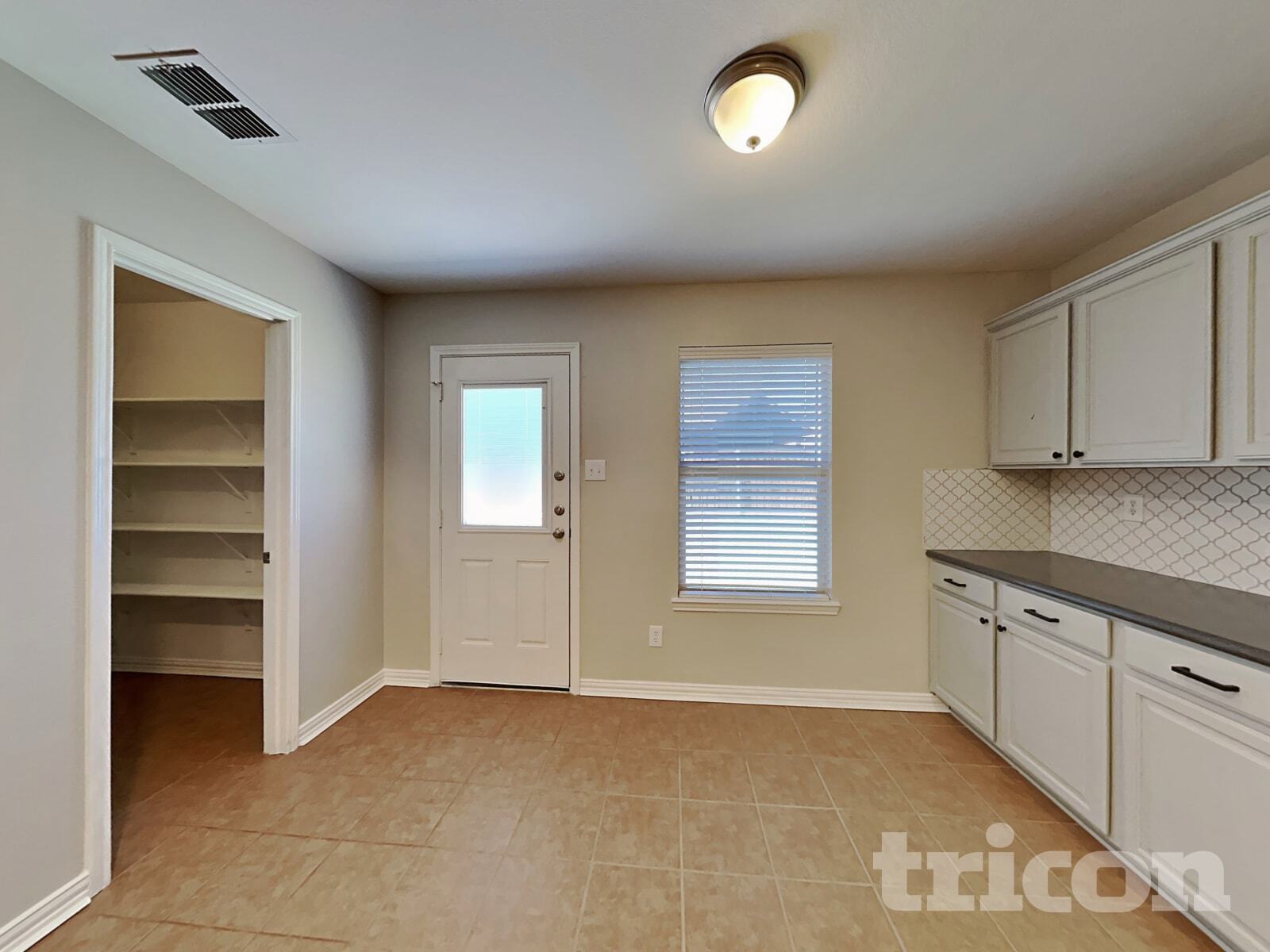 Building Photo - 529 Blue Sage