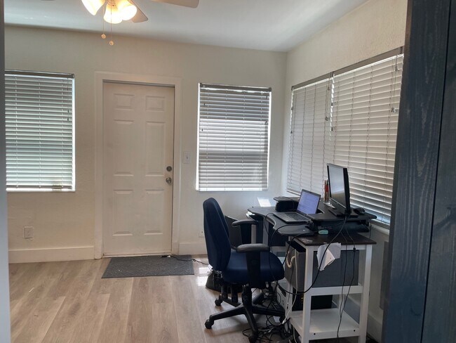 Building Photo - 5442 9th Ave N